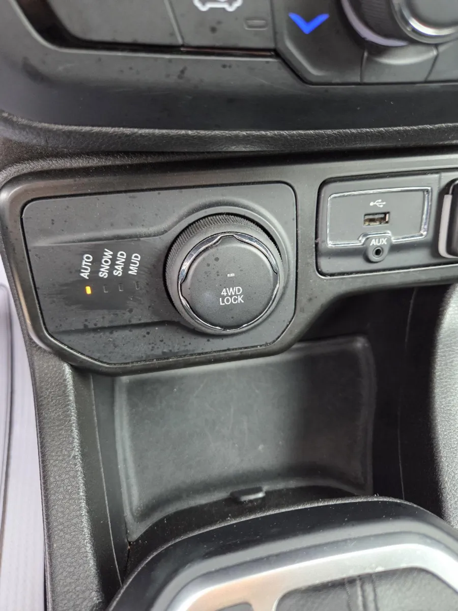 Jeep Renegade photo 22