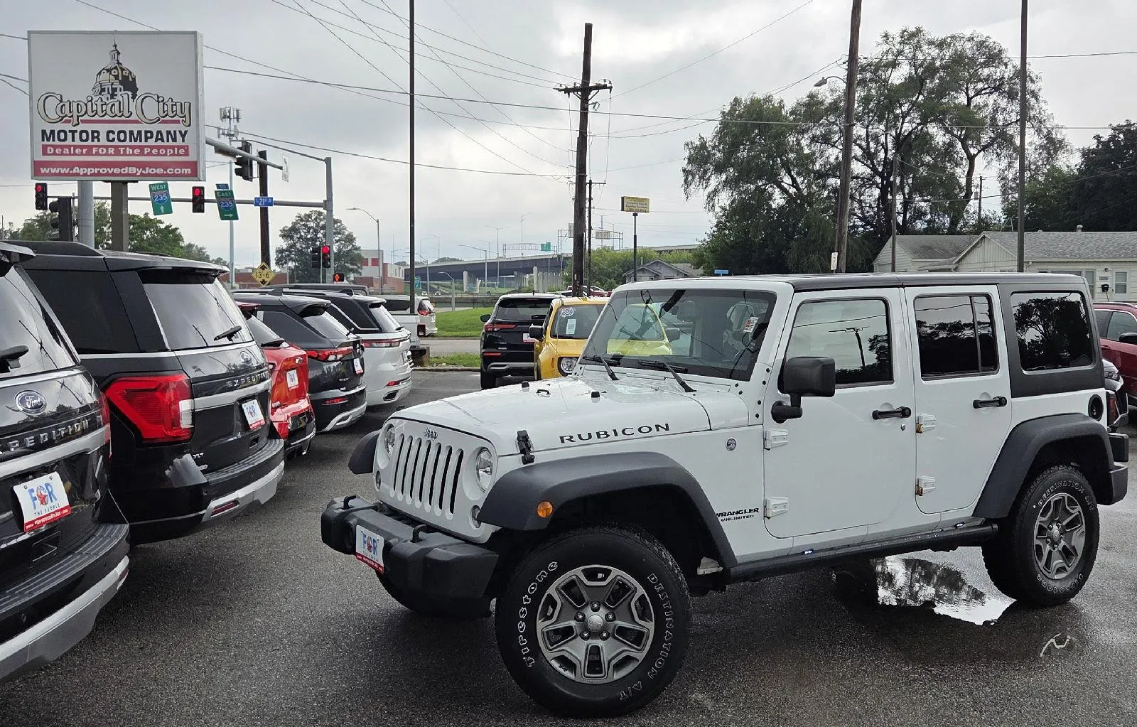 White 2016 Jeep Wrangler Unlimited Rubicon for sale in Des Moines, IA
