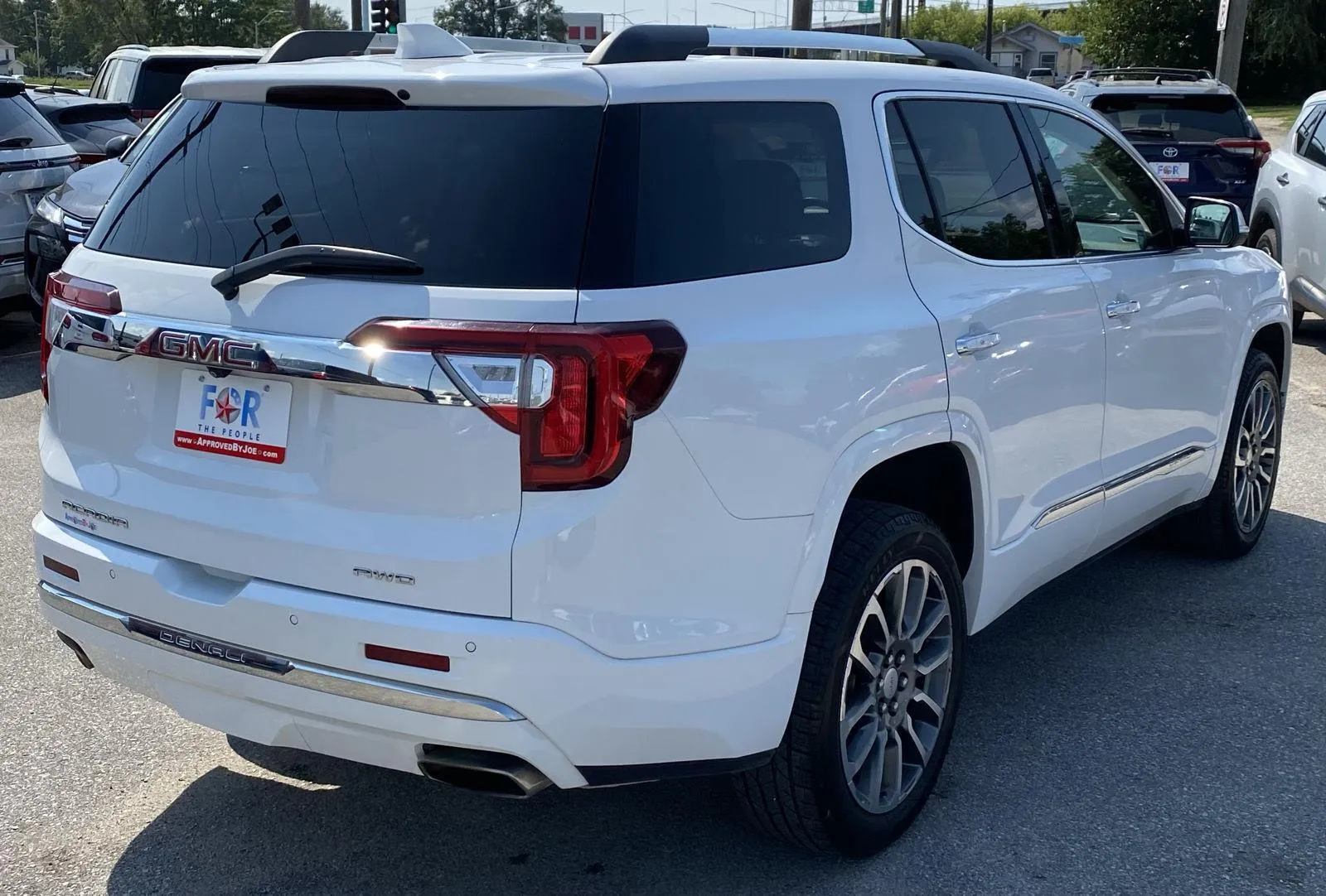 GMC Acadia photo 8