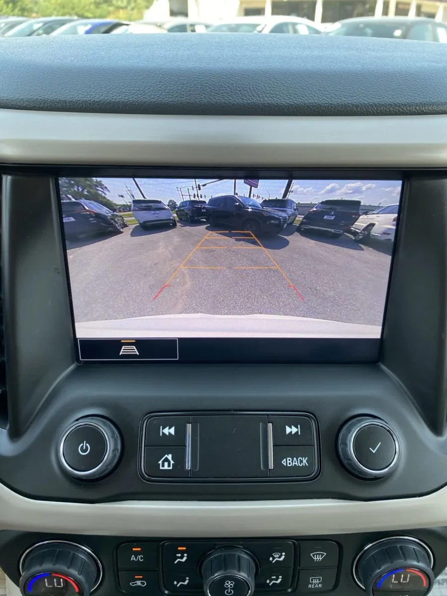 GMC Acadia photo 23