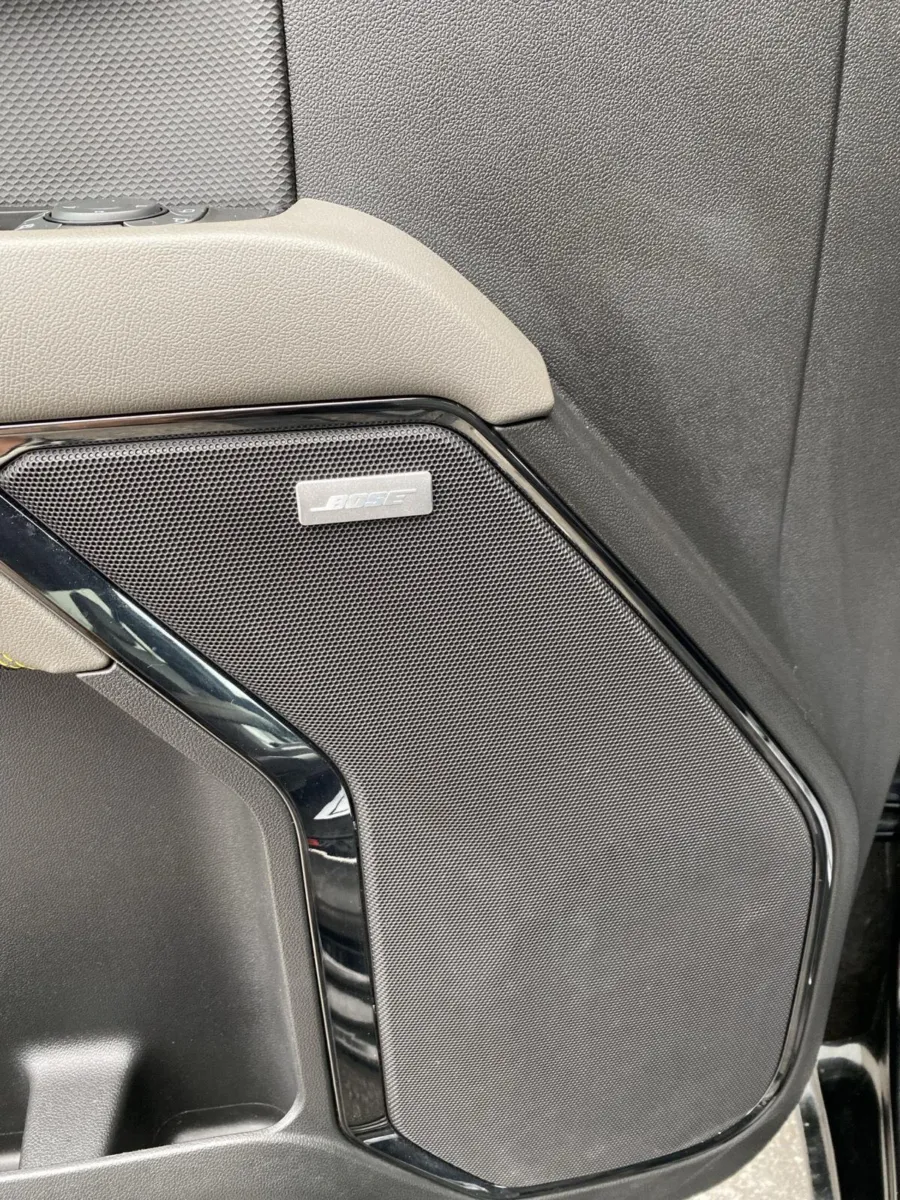 Chevrolet Silverado photo 16
