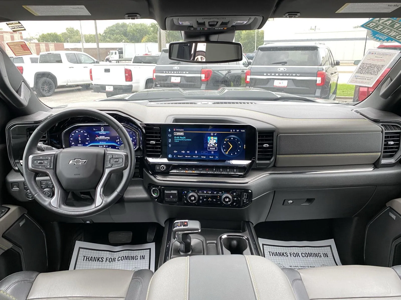 Chevrolet Silverado photo 19
