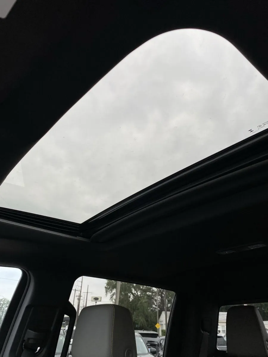 Chevrolet Silverado photo 26