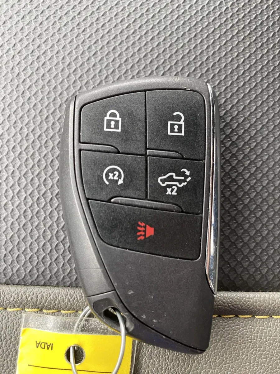 Chevrolet Silverado photo 28