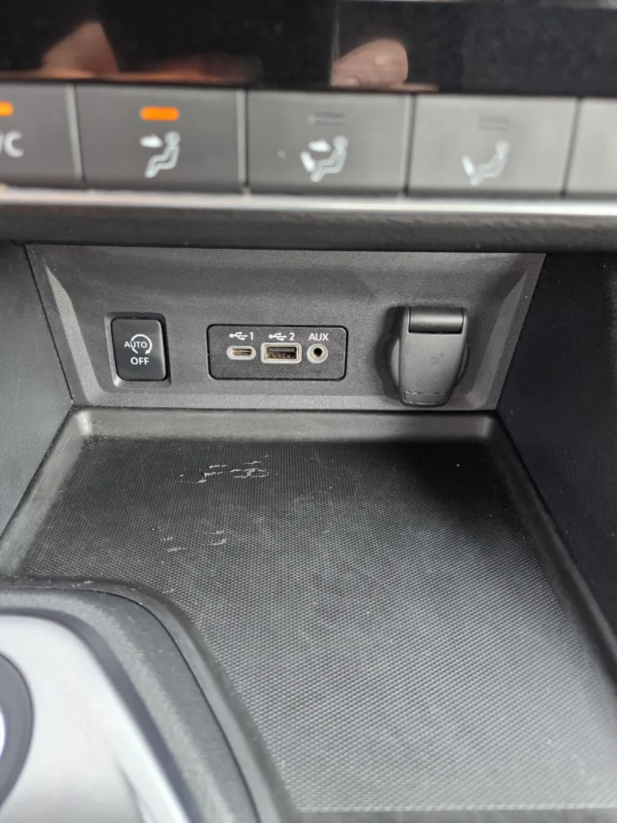 Nissan Sentra photo 22