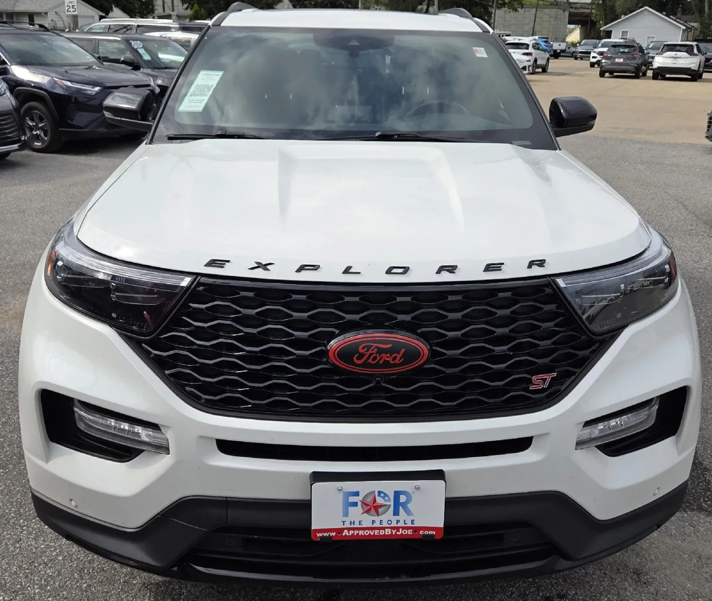 Ford Explorer photo 3