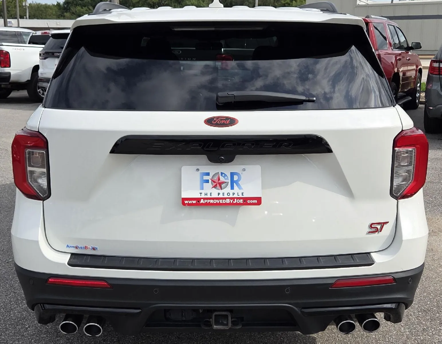 Ford Explorer photo 9