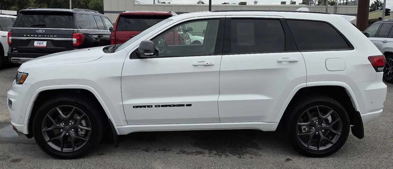 Jeep Grand Cherokee photo 5