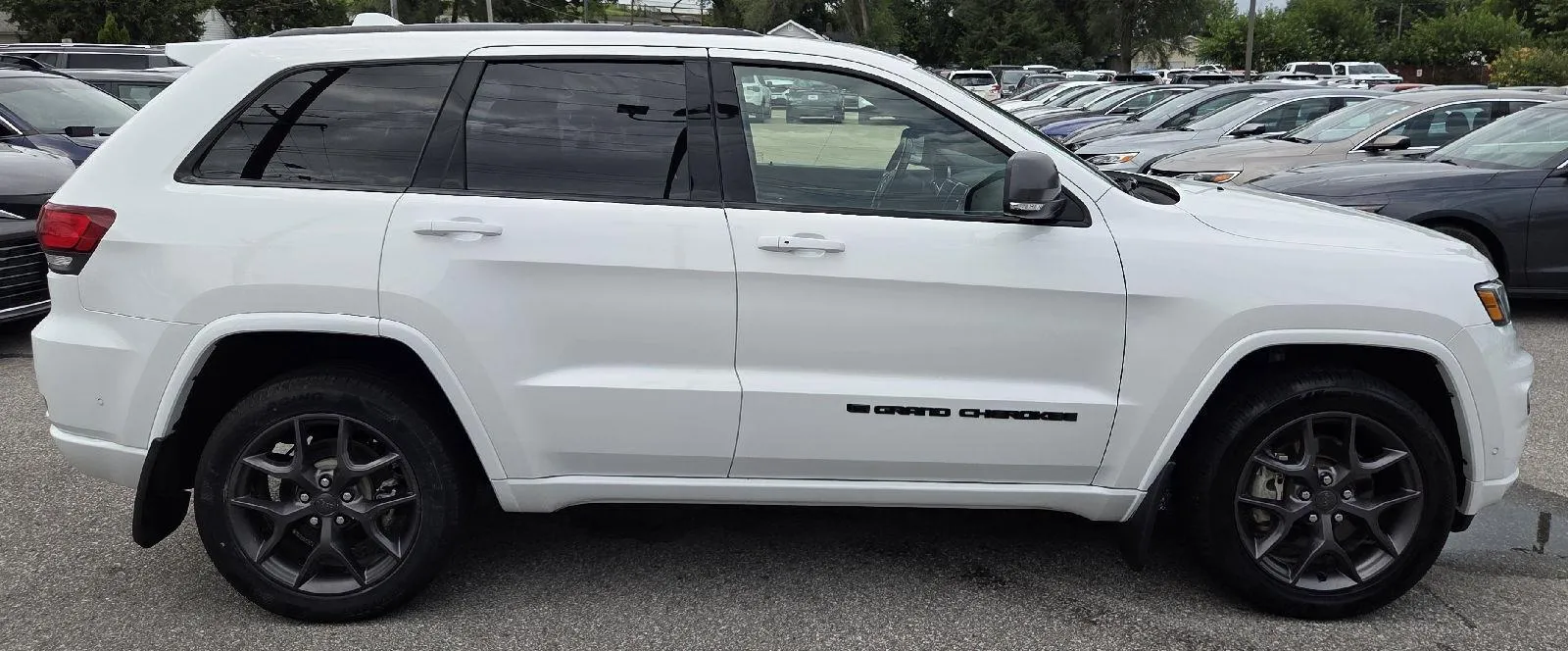Jeep Grand Cherokee photo 6