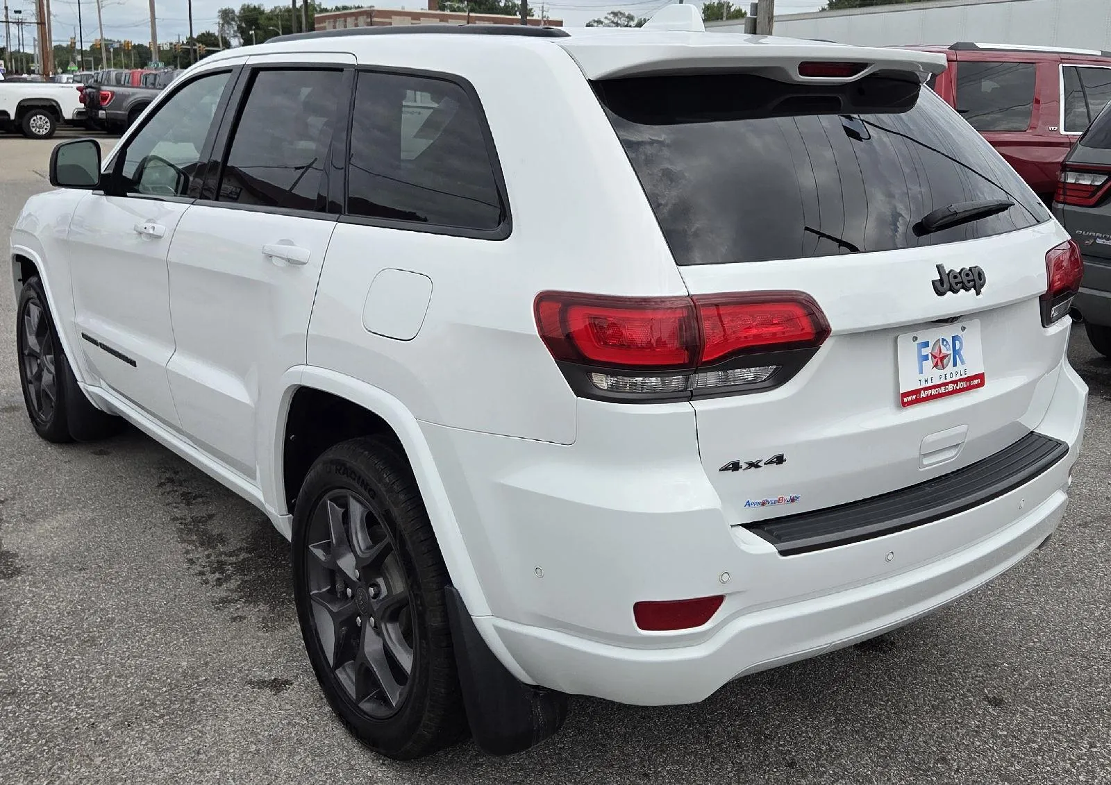 Jeep Grand Cherokee photo 7