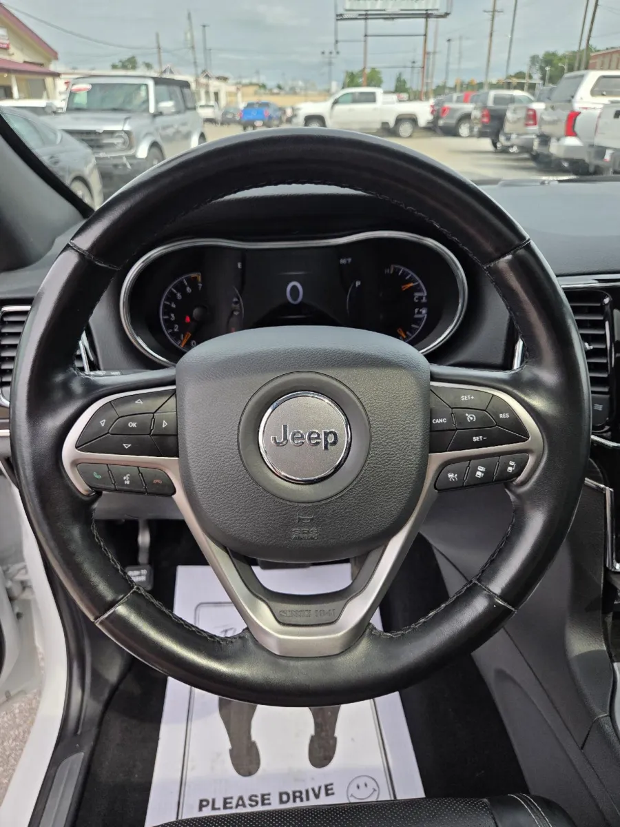 Jeep Grand Cherokee photo 19