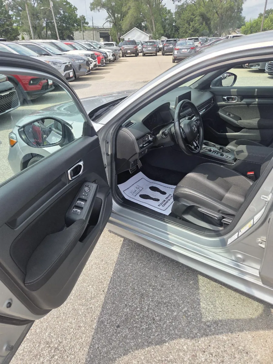Honda Civic photo 13