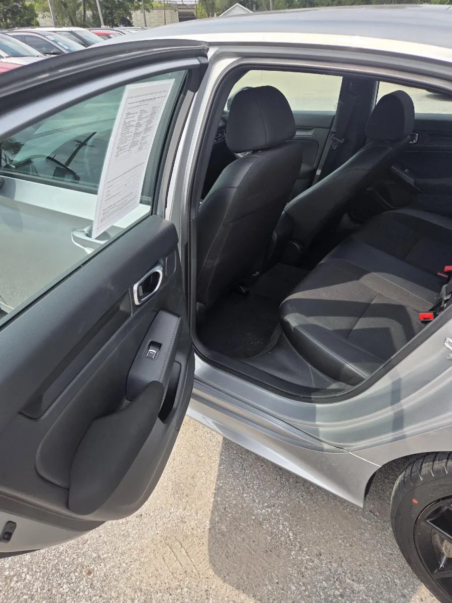 Honda Civic photo 15