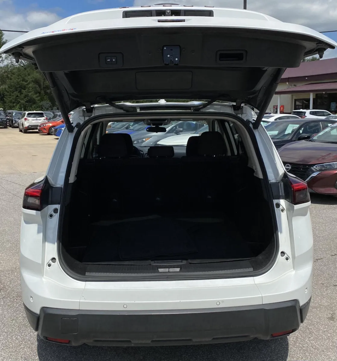 Nissan Rogue photo 10