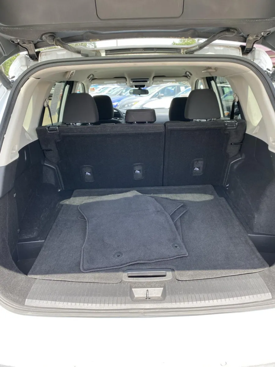 Nissan Rogue photo 11