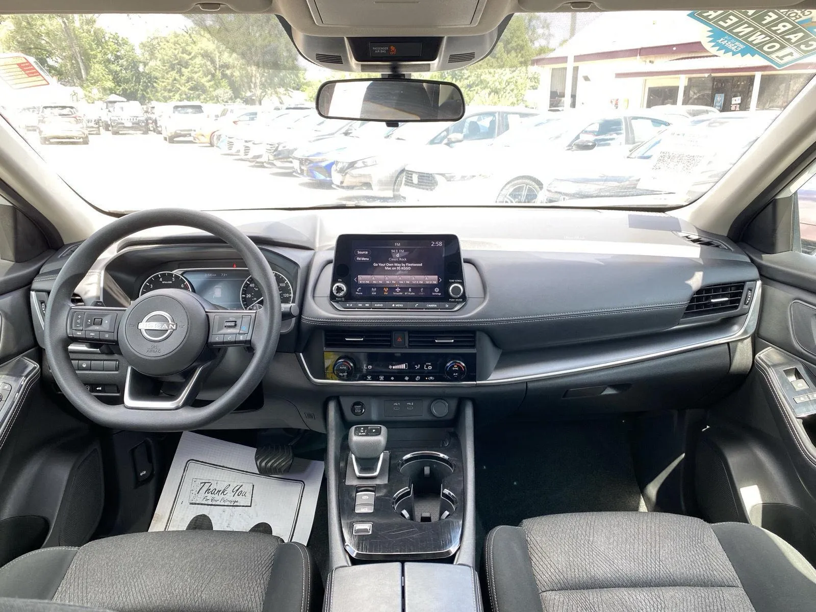 Nissan Rogue photo 18