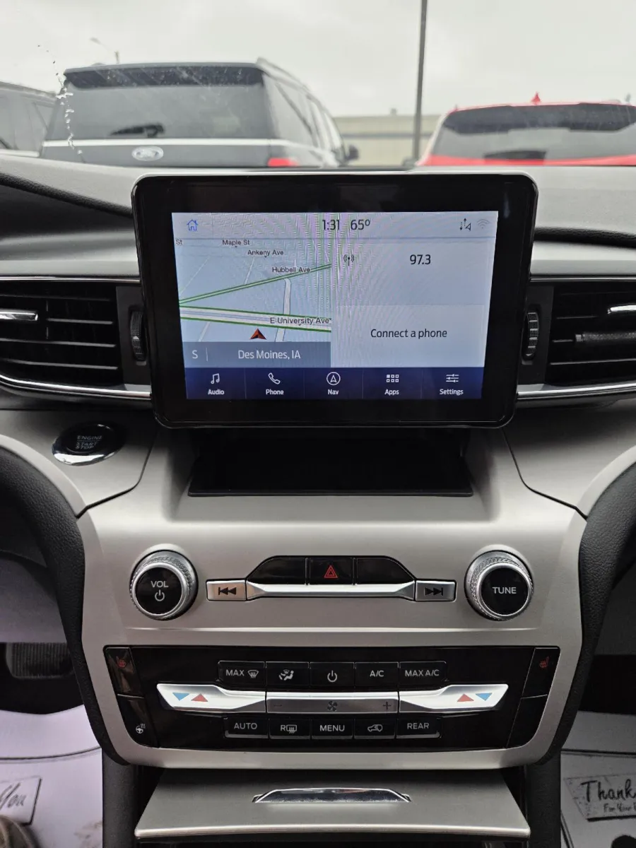 Ford Explorer photo 20