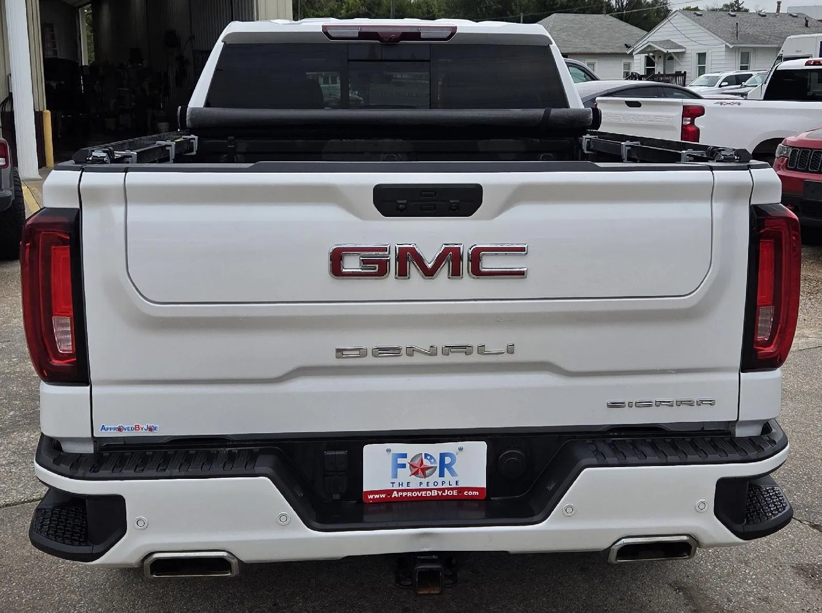 GMC Sierra photo 9