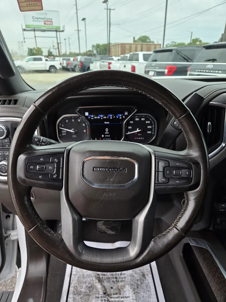GMC Sierra photo 17