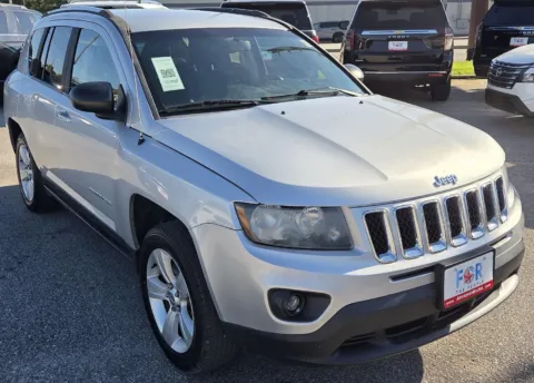 Photos of 2014 Jeep Compass Sport for sale in Des Moines, IA at Capital City Motor Company