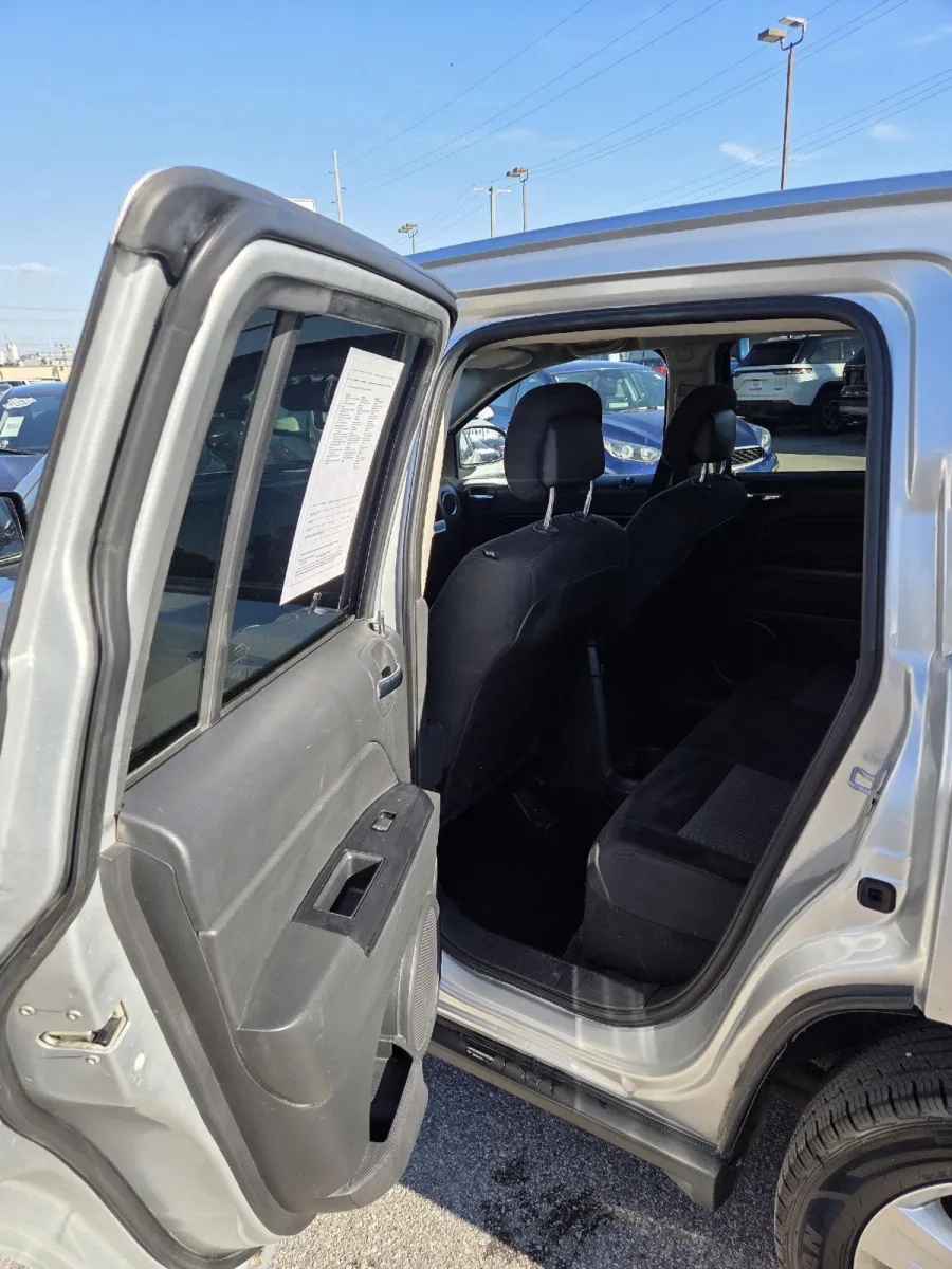 Jeep Compass photo 15