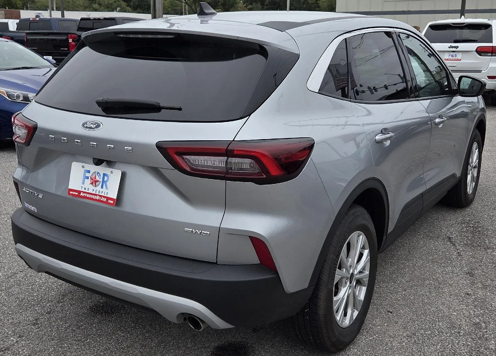 Ford Escape photo 7