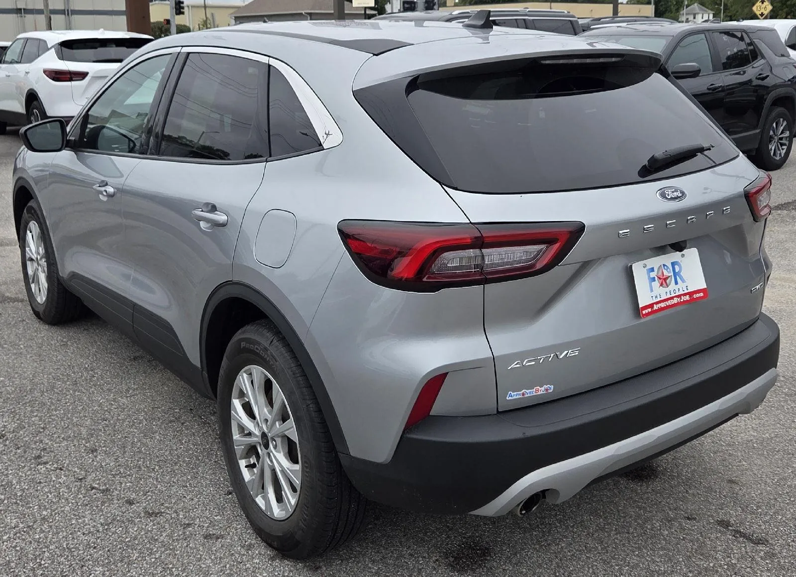 Ford Escape photo 8
