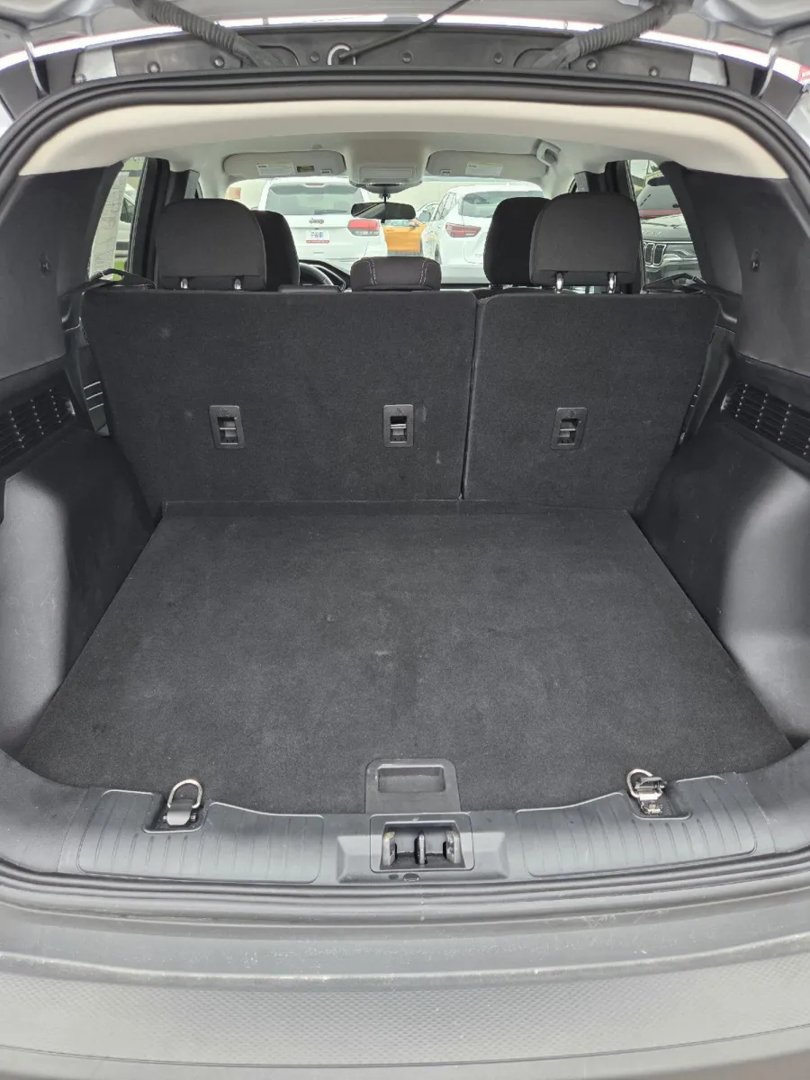 Ford Escape photo 11