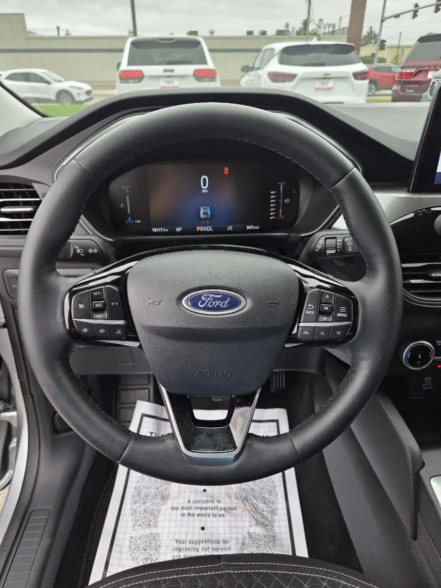 Ford Escape photo 18