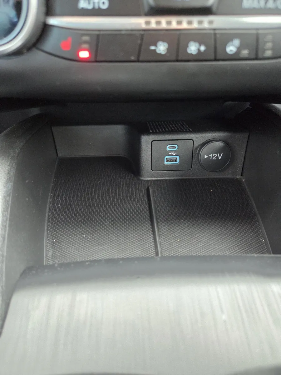 Ford Escape photo 23