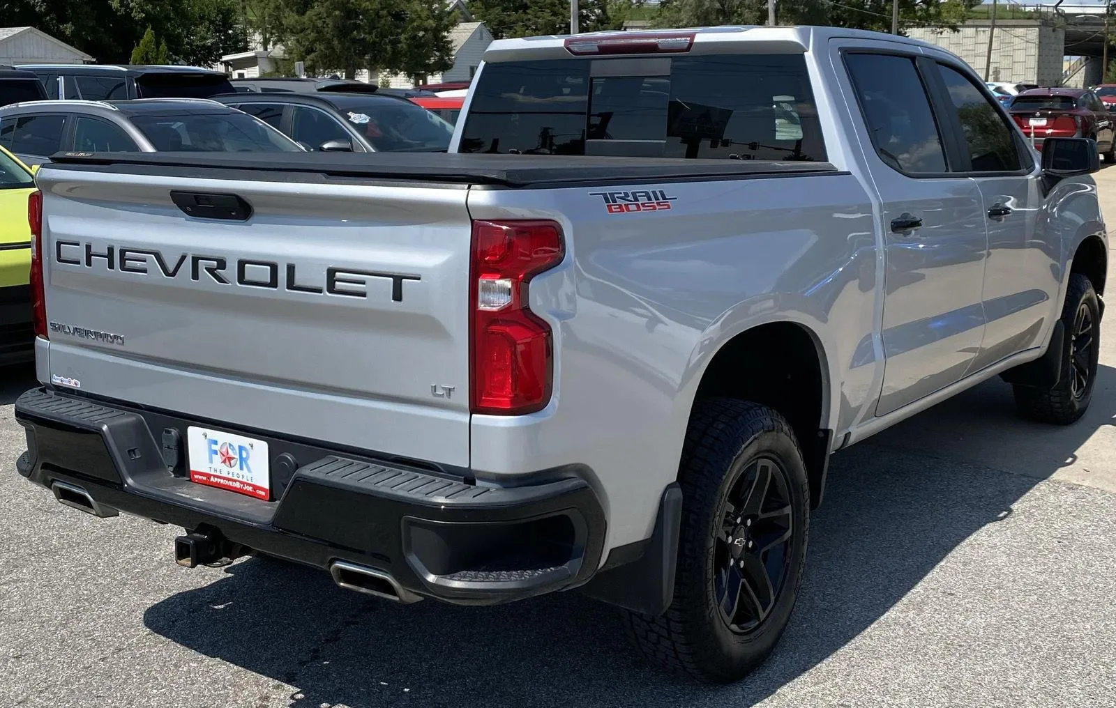 Chevrolet Silverado photo 8