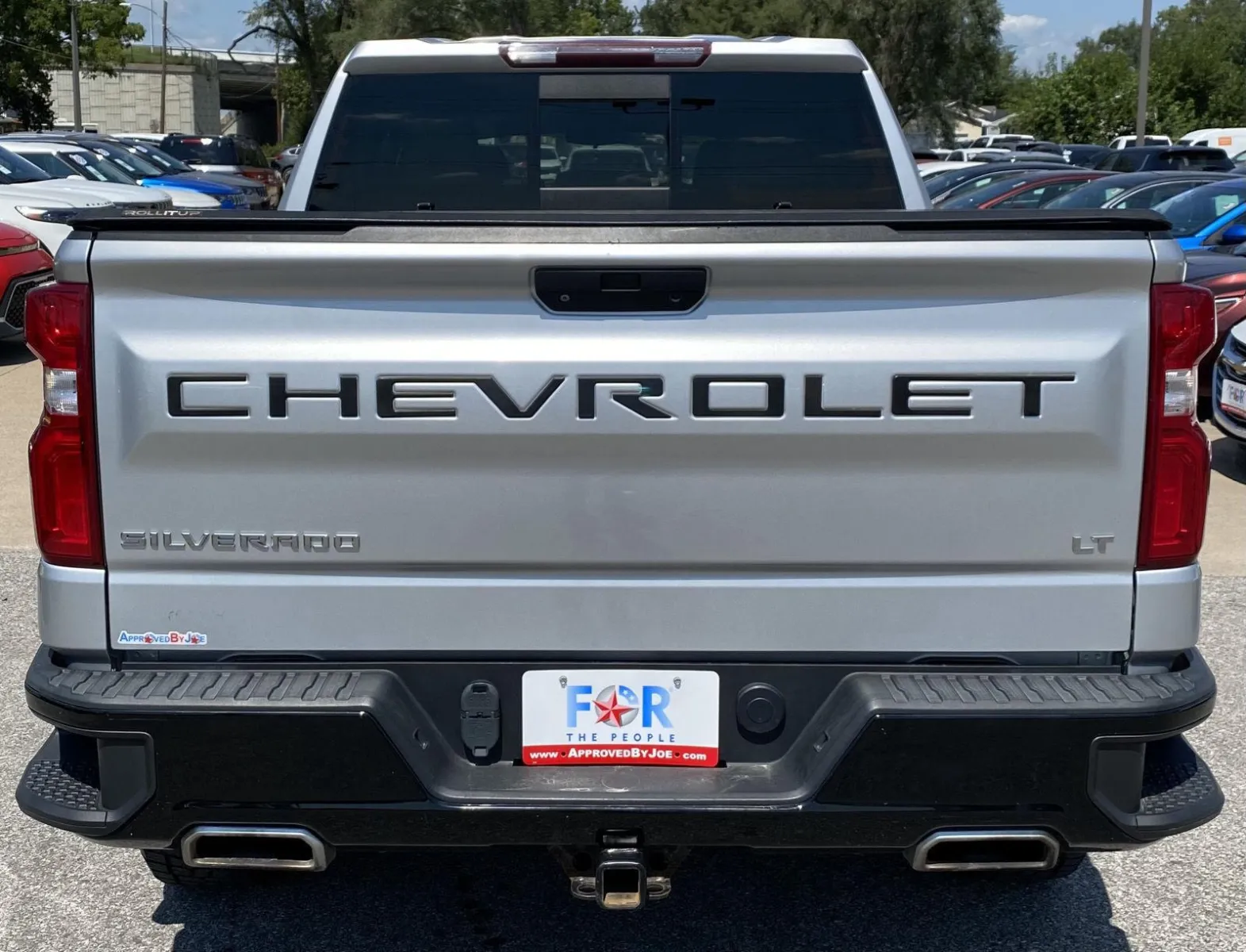 Chevrolet Silverado photo 9