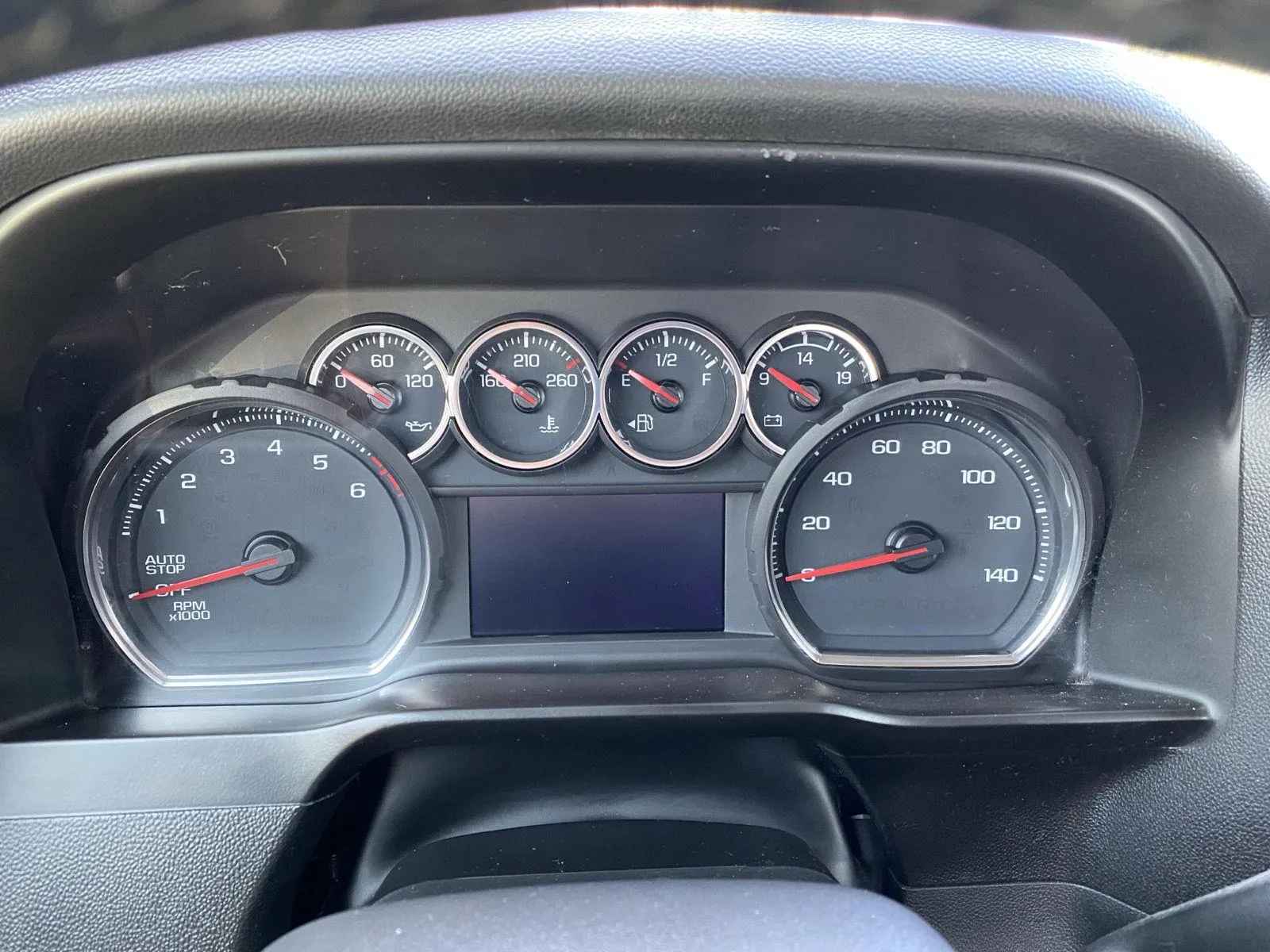 Chevrolet Silverado photo 19