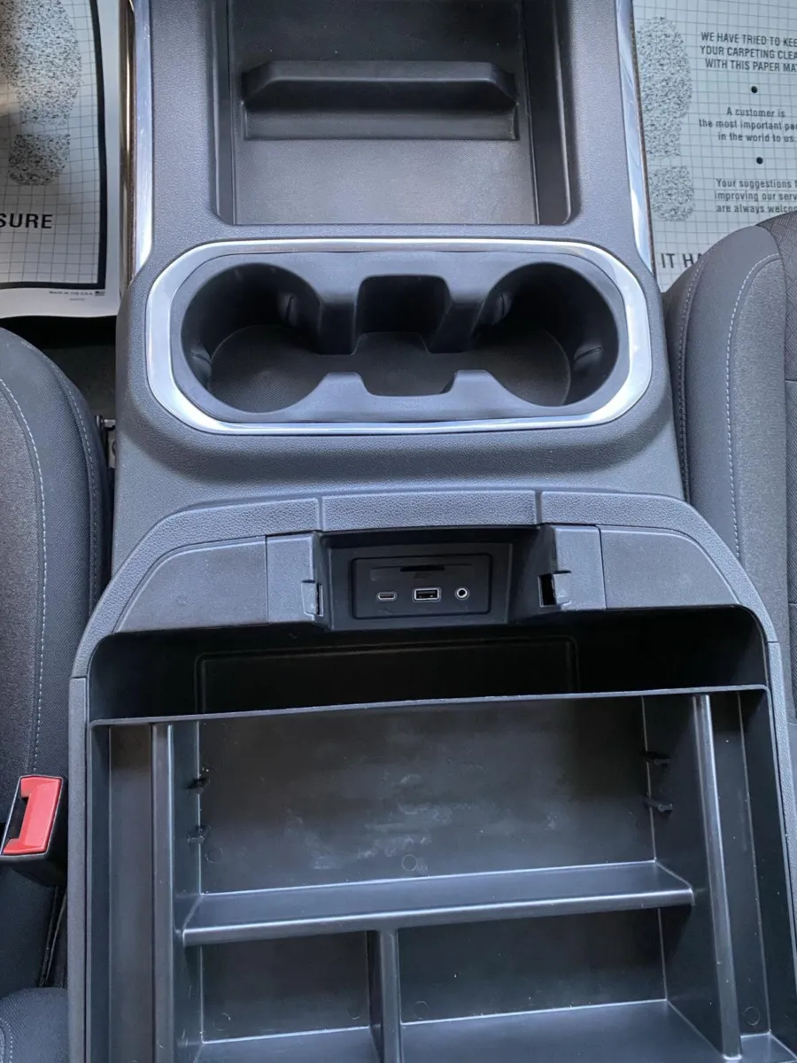 Chevrolet Silverado photo 22