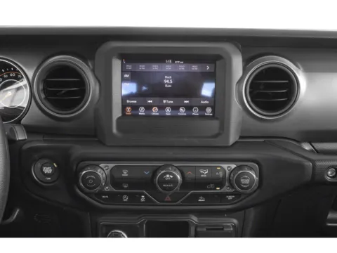 More photos of 2022 Jeep Gladiator Altitude at Capital City Motor Company, IA