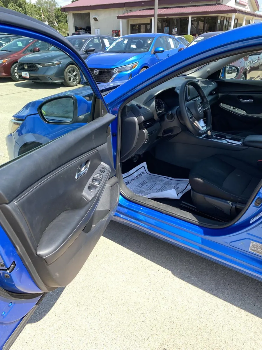 Nissan Sentra photo 13