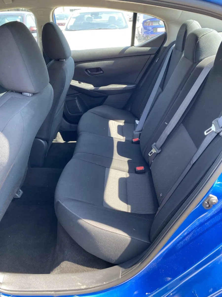 Nissan Sentra photo 16