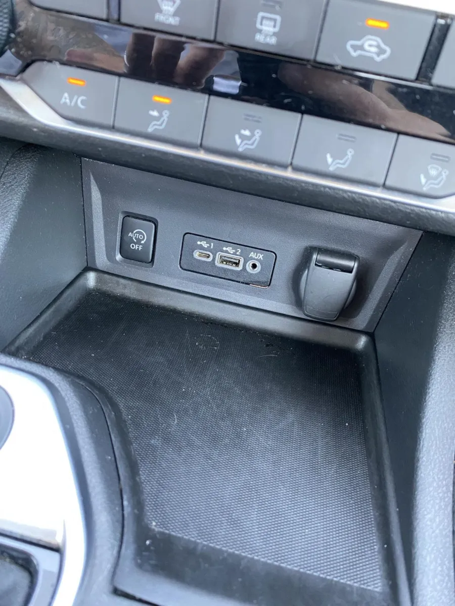 Nissan Sentra photo 23