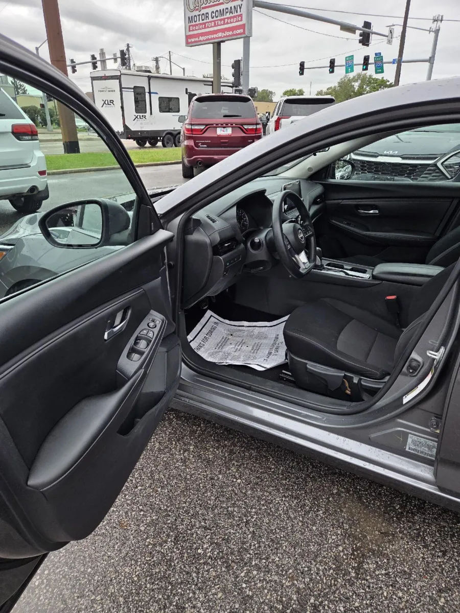 Nissan Sentra photo 12