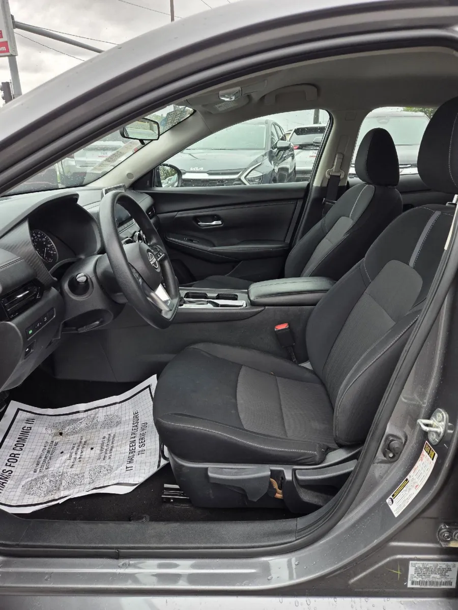 Nissan Sentra photo 13
