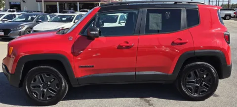 More photos of 2018 Jeep Renegade Trailhawk at Capital City Motor Company, IA