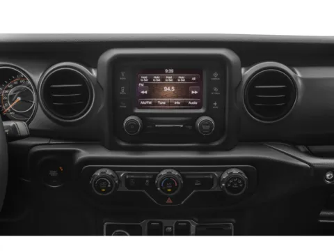 More photos of 2020 Jeep Gladiator Sport S at Capital City Motor Company, IA