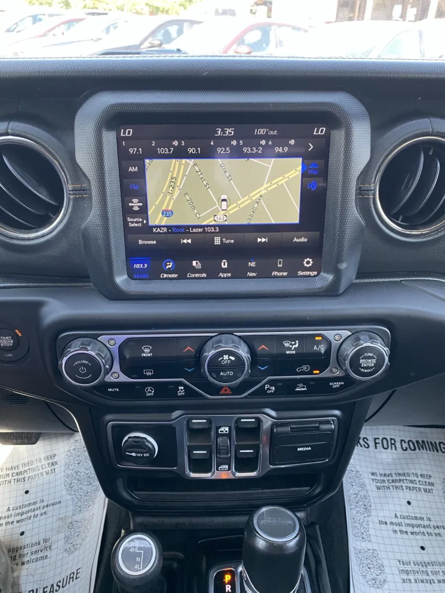 Jeep Gladiator photo 18