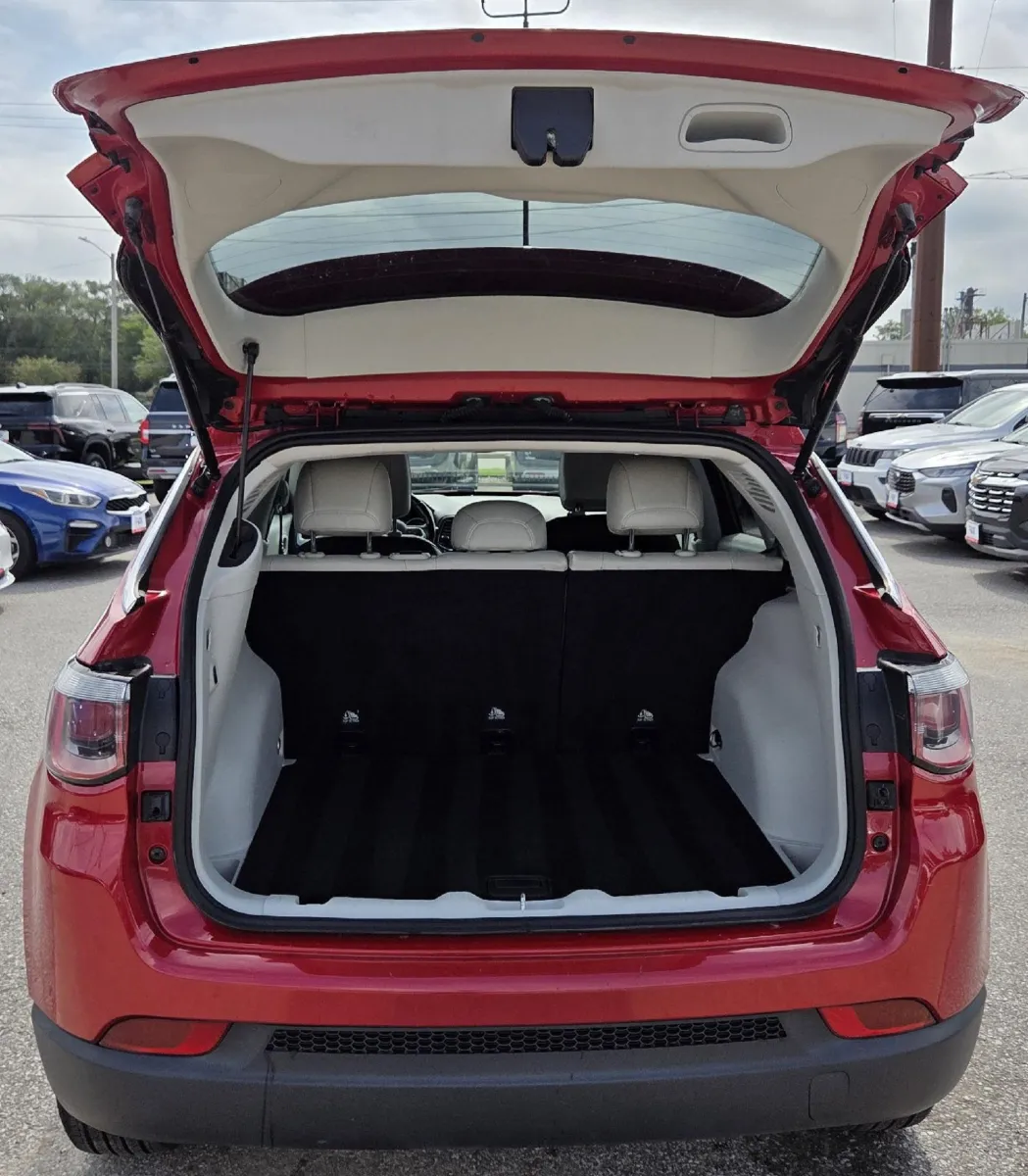 Jeep Compass photo 10