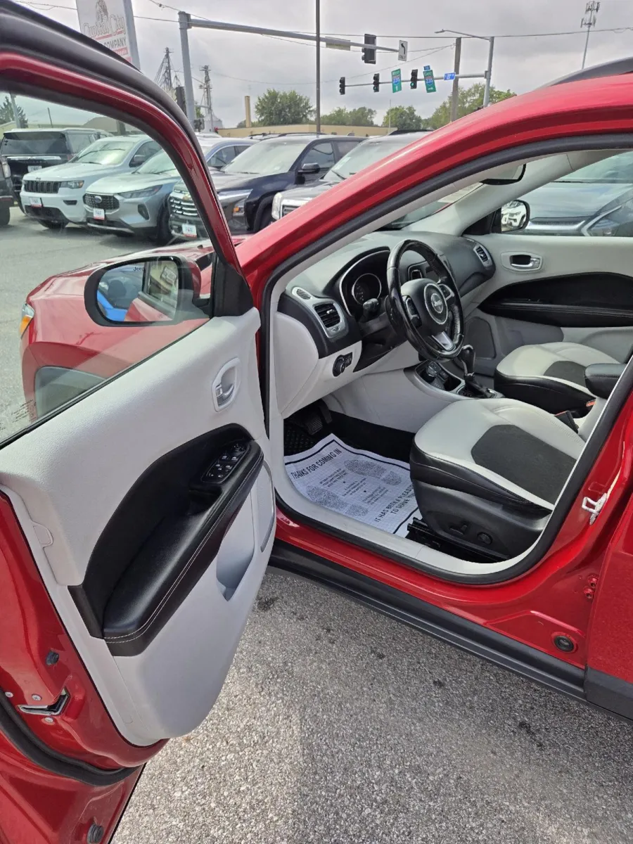 Jeep Compass photo 13