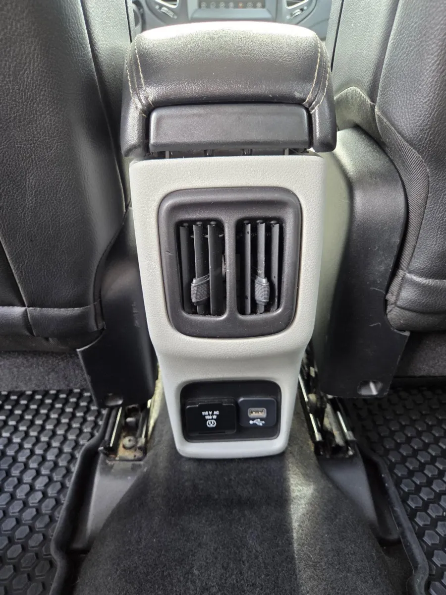 Jeep Compass photo 17