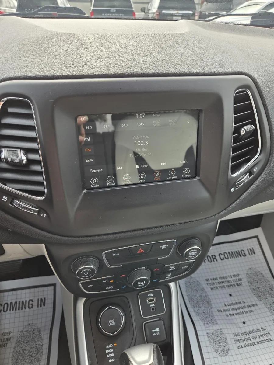 Jeep Compass photo 21