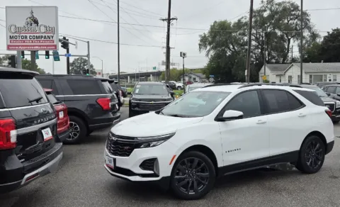 White 2024 Chevrolet Equinox RS for sale in Des Moines, IA