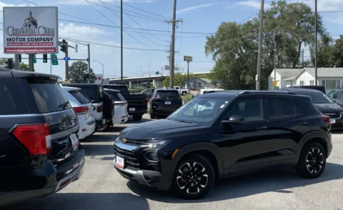 Black 2023 Chevrolet Trailblazer LT for sale in Des Moines, IA
