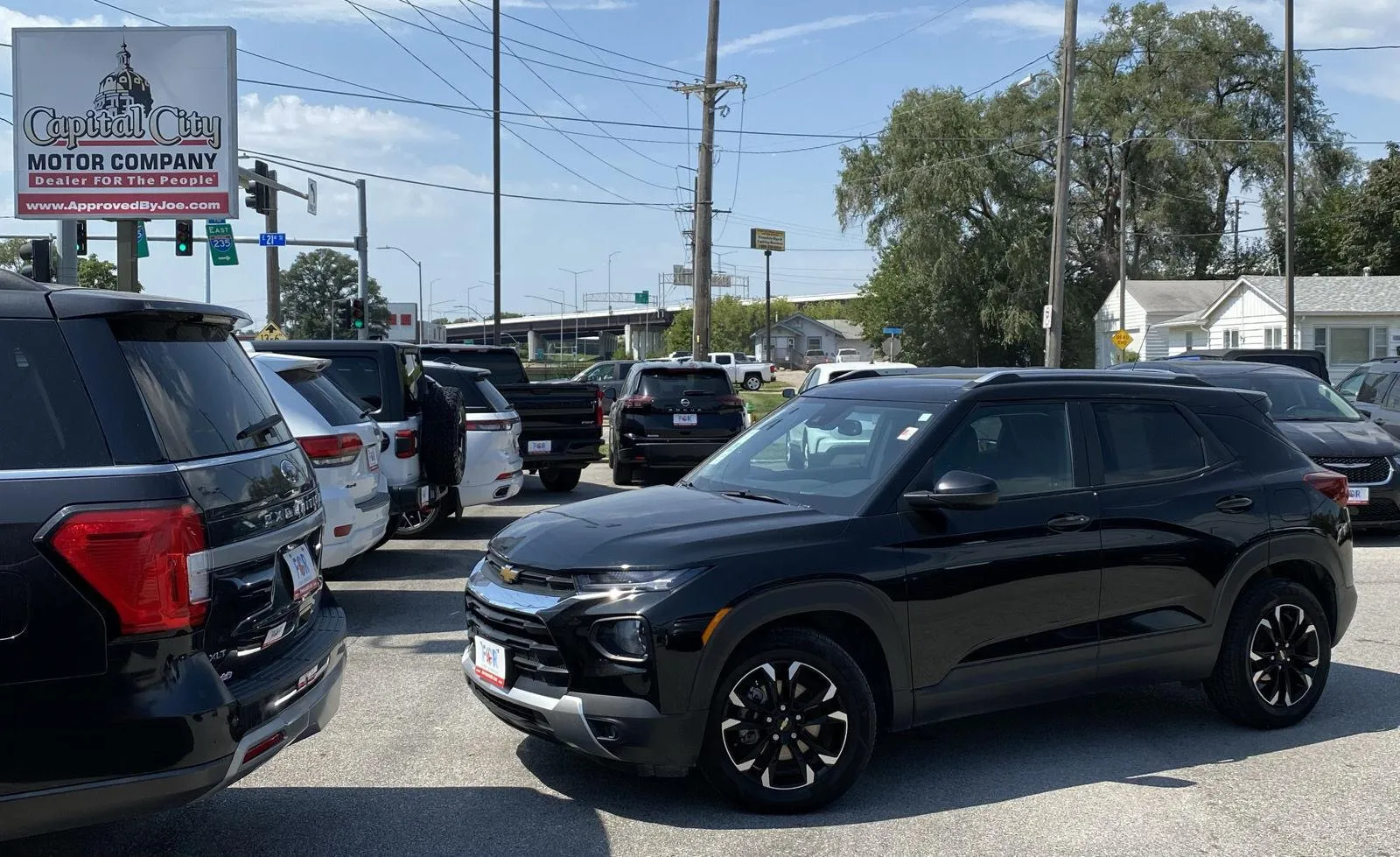 Black 2023 Chevrolet Trailblazer LT for sale in Des Moines, IA